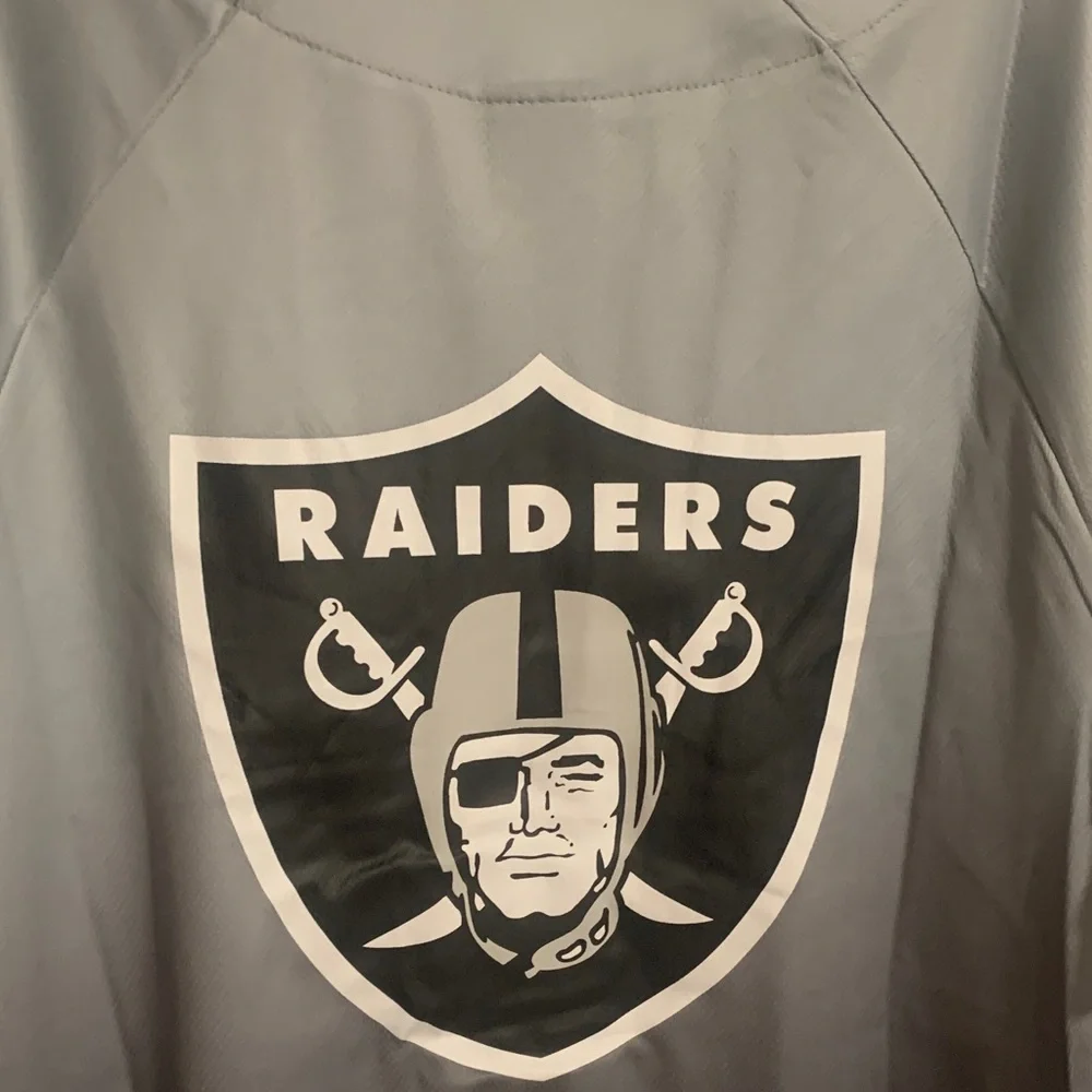 NFL Raiders Gray and Black Gradient Jersey - Picture 9 of 10